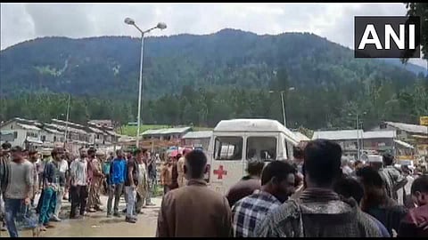 उल्हासनगरातील नागरिक काश्मीरमध्ये अडकले