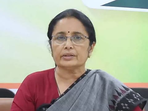 माजी आमदार विद्या चव्हाण यांच्याविरोधात गुन्हा दाखल