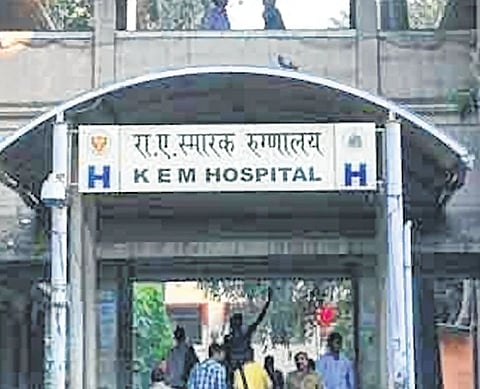 केईएम रुग्णालय होणार १०० वर्षाचे