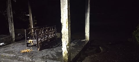 मृत्यूची वाट ही कठीण; वैकुंठ धाम स्मशानभूमी मोजते अखेरची घटका