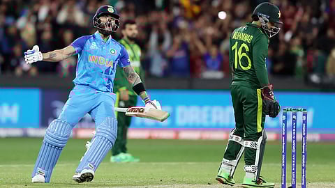 भारताची हॅप्पी दीपावली; पाकिस्तानवर चार विकेट्स राखून चित्तथरारक विजय