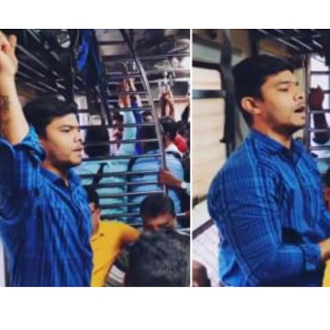 अविनाश आंब्रेची लोकलमध्ये गोंधळातून अंबे मातेला साद; रेल्वेतील प्रवासी झाले मंत्रमुग्ध