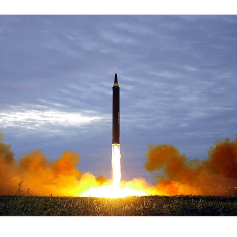 उत्तर कोरियाने जपानच्या दिशेने डागले बॅलेस्टिक क्षेपणास्त्र