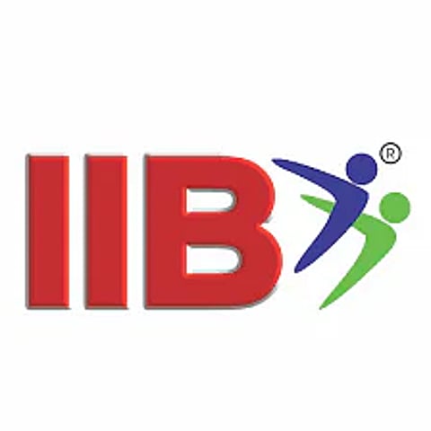 ‘आयआयबी’च्या विद्यार्थ्यांना १८० पैकी १८० गुण