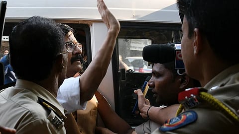 तीन महिन्यांपेक्षा जास्त काळ तुरुंगात असणारे संजय राऊत यांची सुटका ; न्यायालयाने ईडीला फटकारले