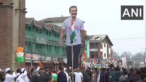 Rahul Gandhi : तब्बल ३१ वर्षांनी राहुल गांधींनी लाल चौकात फडकवला तिरंगा ; ठरले दुसरे काँग्रेस नेते