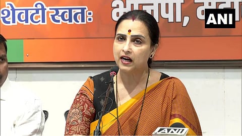 अध्यक्षा म्हणजे महिला आयोग नाही; चित्रा वाघ यांनी केली टीका