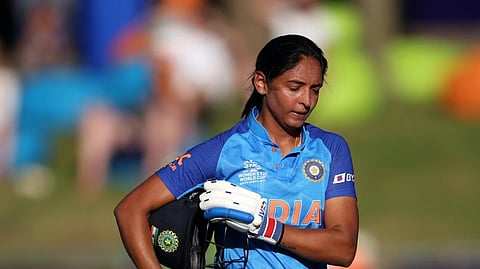 Women's T20 WC : अंतिम फेरीची हुलकावणी! ऑस्ट्रेलियाला झुंज देऊनही भारताचा पाच धावांनी पराभव