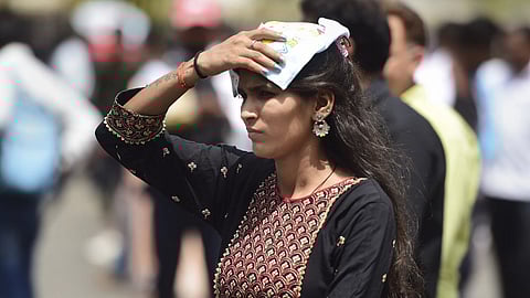 मुंबईसह अनेक ठिकाणी तापमानात वाढ ; नागरिकांना काळजी करण्याचे आवाहन