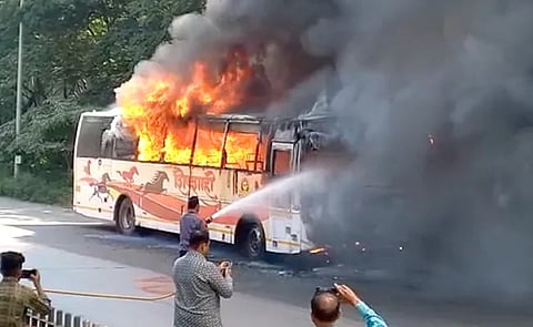 आगीत लालपरी होरपळतेय!