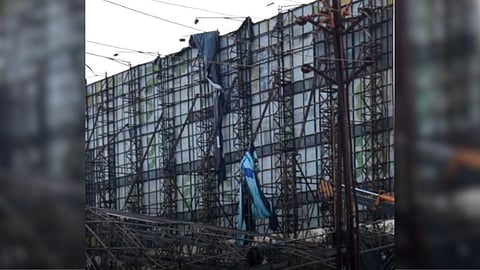 पुण्यात अवकाळी पावसाचा हाहाकार; होर्डिंग कोसळून पिंपरीत ५ जणांचा मृत्यू