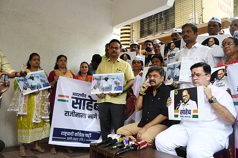 राष्ट्रवादीच्या सदस्य समितीने शरद पवारांचा राजीनामा फेटाळला ; पुढे काय ?