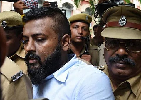 ओदिशा अपघातग्रस्तांसाठी कॉनमॅन सुकेशने देऊ केले १० कोटी रुपये