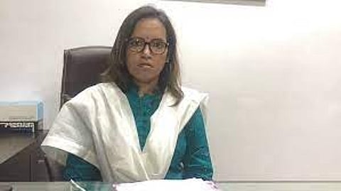 मणिपूर घटनेवर बोलण्यासाठी पाच मिनिटंसुद्धा दिली नसल्याचा आरोप करत विरोधकांचा सभात्याग