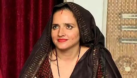 "सीमा हैदर अनेकदा पाकिस्तानी आर्मी कँम्पमध्ये जायची; ती कम्प्युटर वापरण्यातही पटाईत"; खळबळजनक दावा