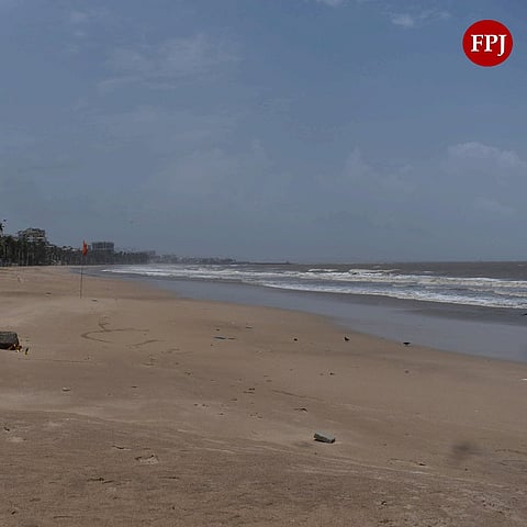 मुंबईतील जुहू चौपाटीवर फिरायला जात असाल तर सावधान! मुंबई महापालिकेकडून महत्वाचं आवाहन