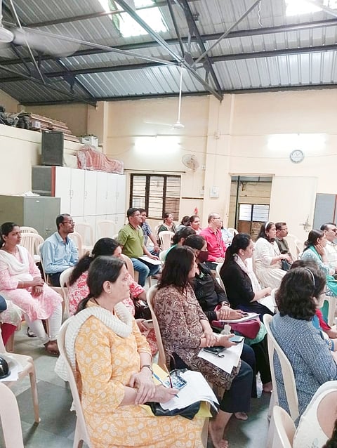 दिव्यांगांच्या पालकांसाठी कार्यशाळा संपन्न