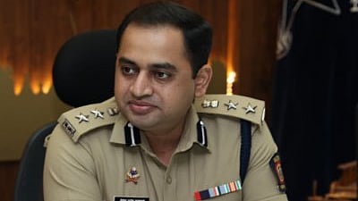 तुषार दोषी सक्तीच्या रजेवर, जालन्याच्या पोलीस अधीक्षकपदी शैलेश बलकवडे ; तातडीने स्वीकारला पदभार