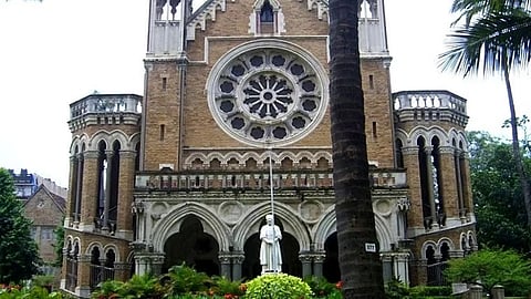 मुंबई विद्यापीठाचा तुटीचा अर्थसंकल्प सादर; १७२ कोटी ६३ लाखांची तूट; १०५४.१२ कोटींचा अर्थसंकल्प अधिसभेत मंजूर