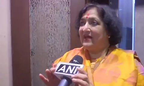 “सेलिब्रिटी असण्याची किंमत मोजतेय”; सशर्त जामिनानंतर रजनीकांतच्या पत्नीने दिले स्पष्टीकरण, म्हणाल्या...