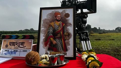 Nagraj Manjule: "चांगभलं"! छत्रपती शिवरायांच्या फोटोचं पुजन करून 'खाशाबा'च्या शुटिंगला सुरुवात