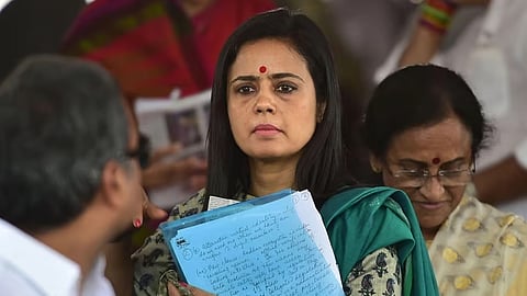Mahua Moitra: तृणमुल खासदार महुआ मोइत्रा यांची खासदारकी रद्द; लोकसभा अध्यक्ष ओम बिर्ला यांची घोषणा