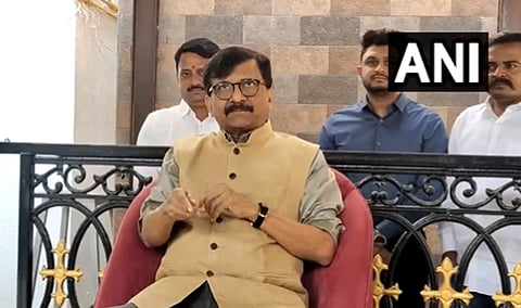 “मोदी विष्णूचे तेरावे अवतार काय? “, भाजपने शेअर केलेल्या ‘त्या’ पोस्टरवरुन राऊतांचा खोचक टोला