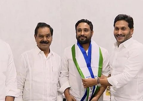 अंबाती रायडूची नवी इनिंग; उतरला राजकारणाच्या मैदानात, 'या' पक्षात केला प्रवेश; लोकसभा लढणार?