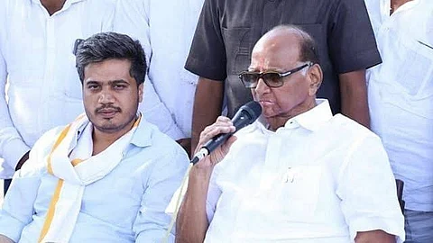 रोहित पवारांच्या ‘बारामती ॲग्रो’वर ईडीची धाड, आव्हाडांचा नाव न घेता अजित पवारांवर निशाणा