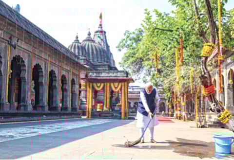 लोकसभेची साखरपेरणी; मोदींचे नाशिक, मुंबईत भरगच्च कार्यक्रम: रोड शोने वेधले लक्ष