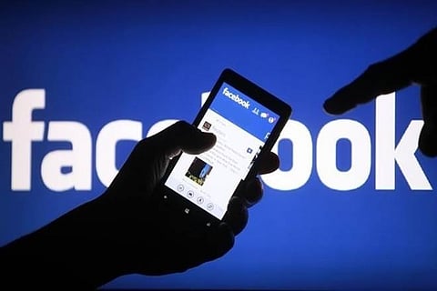 FB वरील जाहिरातीवर क्लिक करुन सायबर भामट्यांच्या जाळ्यात अडकली; महिलेला २० लाखांचा गंडा