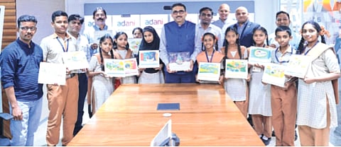 पालिका शाळांतील असाधारण चित्रांचा कॅलेंडरमध्ये समावेश