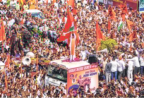 ताेपर्यंत माेफत शिक्षण द्या! मनाेज जरांगे पाटील यांची नवीन मागणी