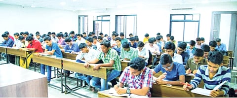 ‘कोचिंग नेशन’चे वास्तव