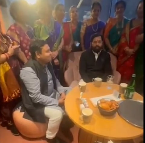 "स्वित्झर्लंडमध्ये घुमला 'जय जय महाराष्ट्र माझा'चा सूर; मुख्यमंत्र्यांनी शेअर केला गोड अनुभव