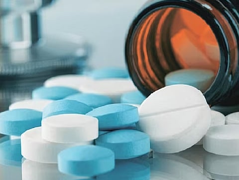 दिल्लीच्या सरकारी रुग्णालयांना पुरवलेल्या औषधांची चौकशी; केंद्रीय गृहमंत्रालयाचे आदेश