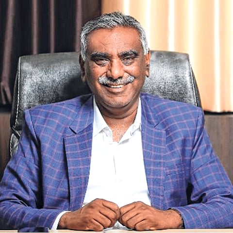 डॉ. उल्हास पाटील काँग्रेसमधून निलंबित; बुधवारी भाजपमध्ये करणार प्रवेश