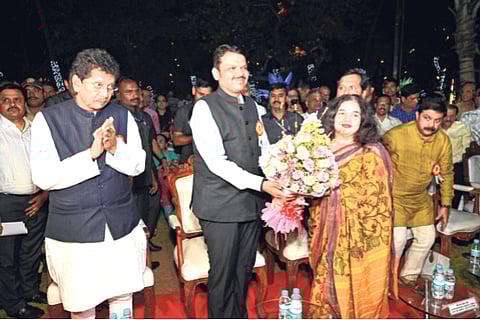 गिरगाव चौपाटीवर शिवराज्याभिषेक, रामायणाचा देखावा: २ प्रोजेक्शन मॅपिंगद्वारे इतिहासाला उजाळा; लाईट आणि साऊंड शो ठरणार पर्यटकांचे आकर्षण