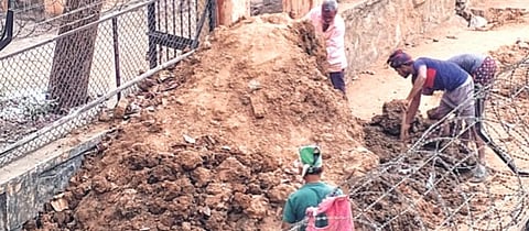 अन्टॉप हिलमध्ये प्रदूषण नियंत्रण नियमावलीचे उल्लंघन; कारवाईसाठी पालिकेचे केंद्रीय बांधकाम विभागाला निर्देश