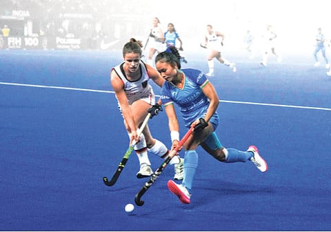 भारतीय महिलांनी संधी गमावली! ऑलिम्पिक पात्रतेच्या उपांत्य सामन्यात जर्मनीकडून सडन डेथमध्ये पराभव