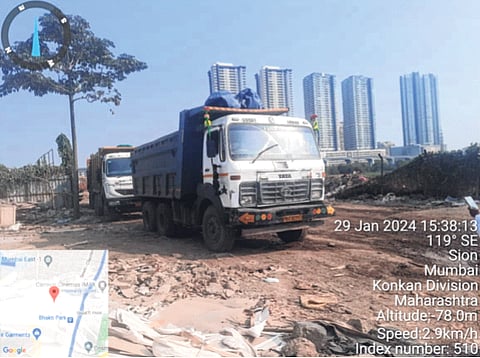 मैदानात राडारोडा फेकणे पडले भारी; आठ डंपर आणि एक पोकलँड संयंत्र जप्त; पाच जणांवर गुन्हा