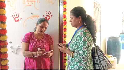 रोज पाच लाख घरांच्या सर्वेक्षणाचे टार्गेट;  प्रत्येक घराचा डेटा सुरक्षित - सुधाकर शिंदे,  पहिल्या दिवशी अडीच लाख घरांचे सर्वेक्षण पूर्ण