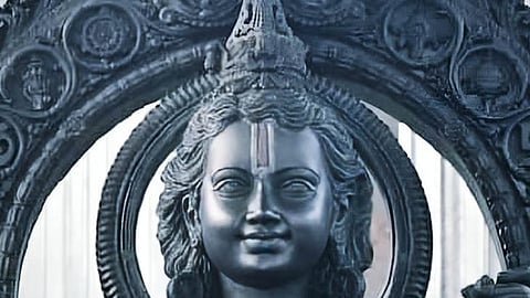 मुखदर्शनाचा ‘तो’ फोटो खोटा असल्याचा खुलासा