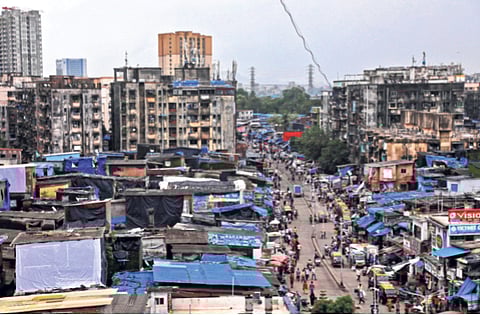 धारावीत झोपडपट्टीधारकांना मिळणार ३५० चौरस फुटाचे घर