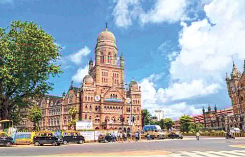 अर्थसंकल्पातून मुंबईकरांच्या पदरी काय पडणार? ५ फेब्रुवारीला पालिकेचे निवडणूक महाबजेट
पाणीपट्टी, मालमत्ता करवाढ नाहीच