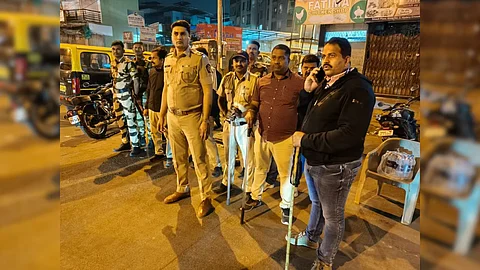 मीरा रोड हाणामारी प्रकरणी आतापर्यंत 13 जणांना अटक; कठोर कारवाई करण्याचे देवेंद्र फडणवीसांचे निर्देश