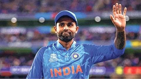 सूर्यकुमारसह चौघे भारतीय आयसीसीच्या टी-२० संघात