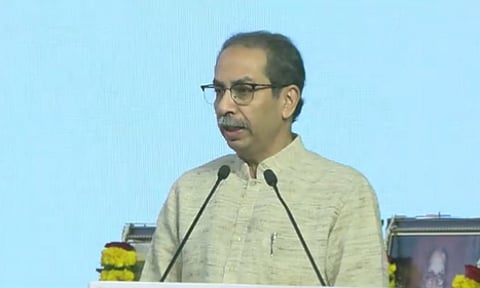 पोलीस प्रोटेक्शन न घेता जनतेत या अन् 'शिवसेना' कोणाची सांगा; महापत्रकार परिषदेतून ठाकरेंचे शिंदे, नार्वेकरांना आव्हान