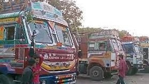 कंटेनर चालकांमध्ये भीती पसरवणारा 'तो' व्हिडीओ व्हायरल; पोलिसांनी घेतली दखल