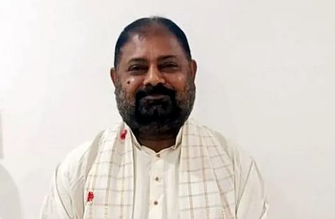 मिलिंद देवरांनंतर काँग्रेसला अजून एक धक्का, 'या' मोठ्या नेत्याचाही पक्षाला रामराम